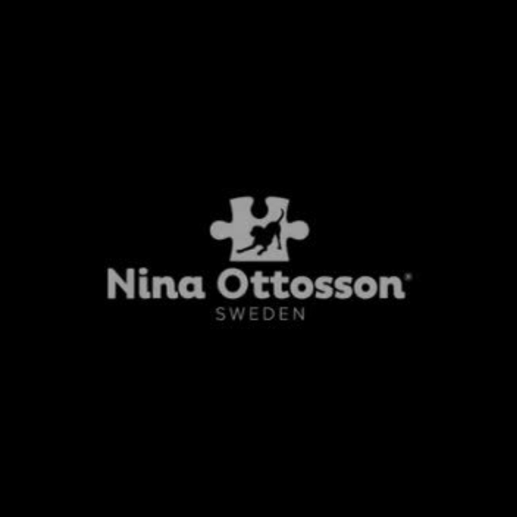 NINA OTTOSSON（ニーナ オットソン）